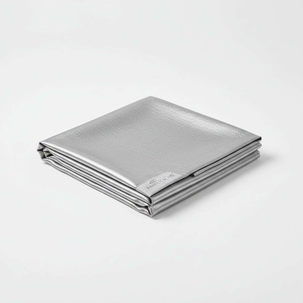 Family Maid Tablecloth Silver